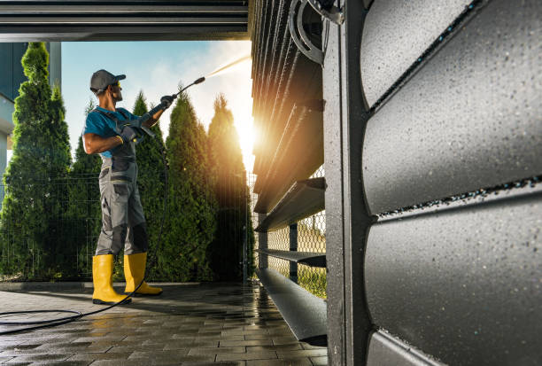 Best Window and Screen Pressure Cleaning in Bellows Falls, VT